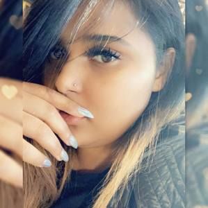 Meet your Posher, Crystal